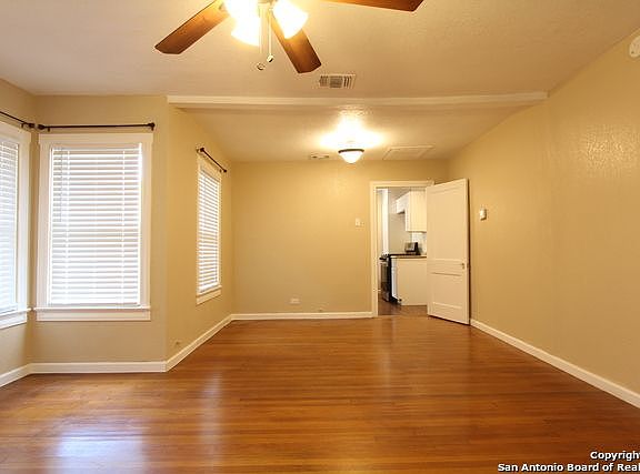 4th image of 227 Astor St