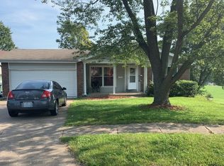 3295 Huckleberry Dr, Florissant, MO 63033