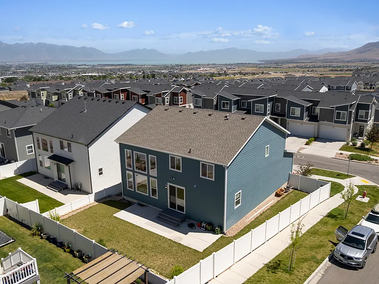 972 W Lucky Clover Dr — Photo 40