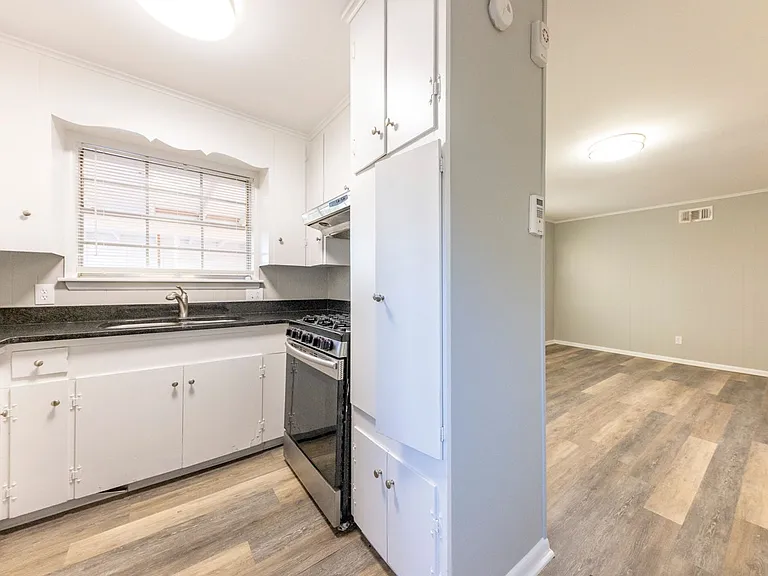 7207 L St #72207 — Photo 17