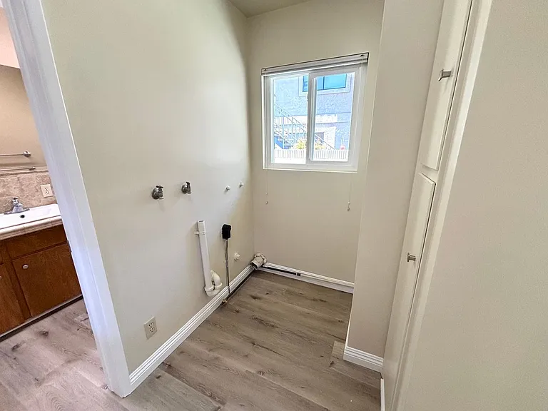 4301 Green Ave — Photo 8