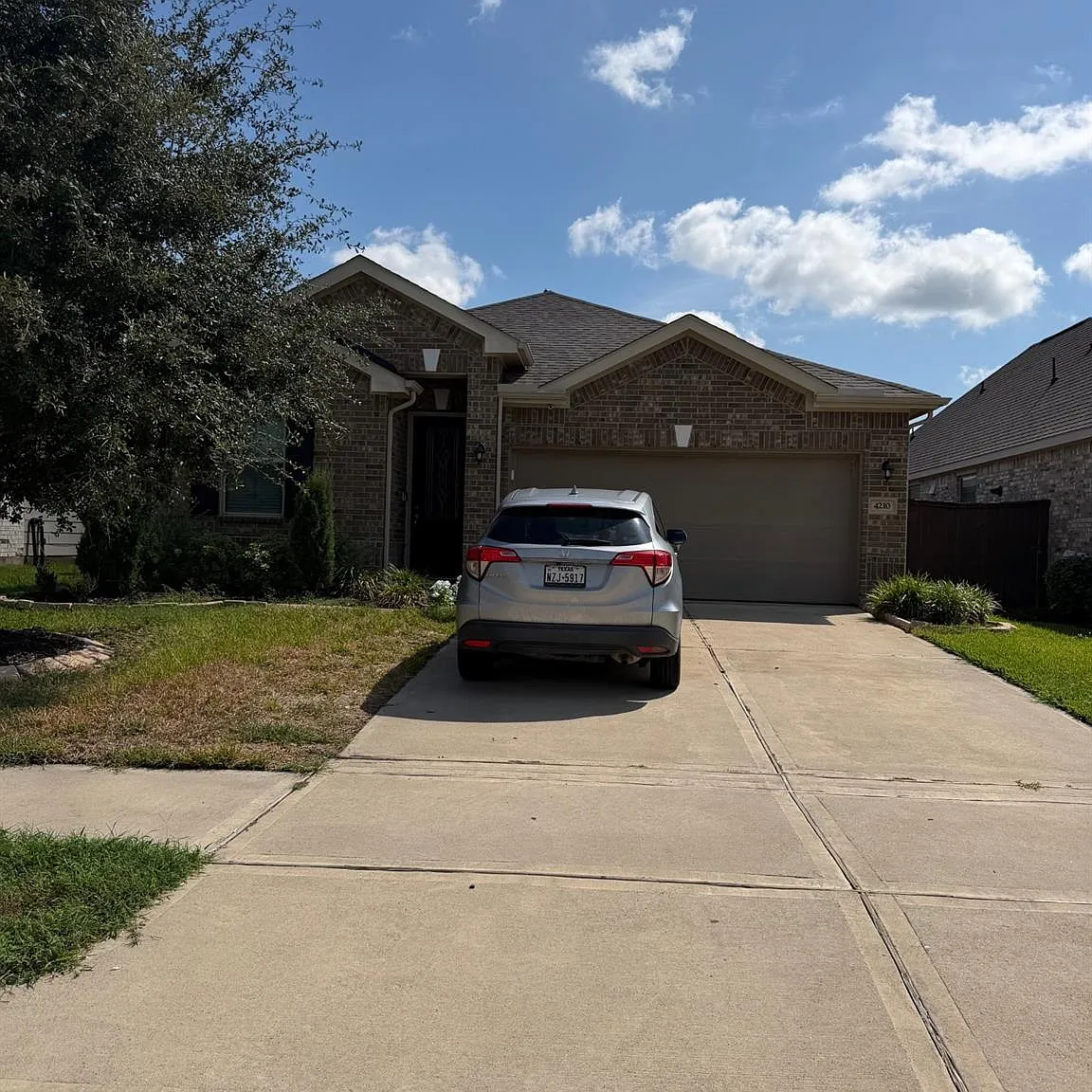 4 bed, 2.0 bath, 1825 sqft, $2,500 — Photo 1