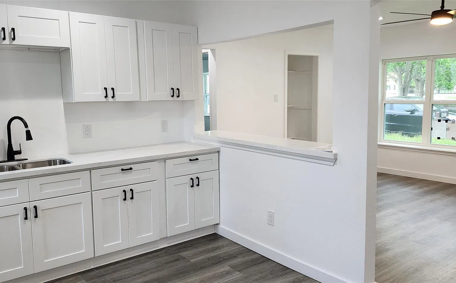 2 bed, 1.0 bath, 1750 sqft, $1,400 — Photo 2