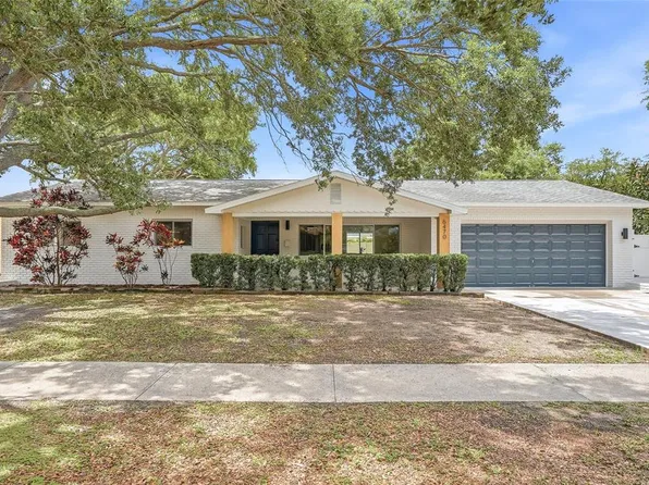 6470 26th Ave N, Saint Petersburg, FL 33710