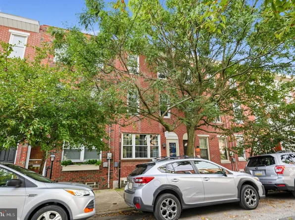 842 Almond St, Philadelphia, PA 19125