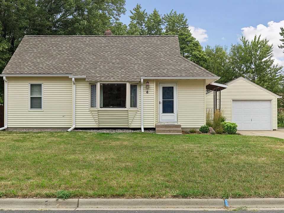 1st image of 6 Pine Dr