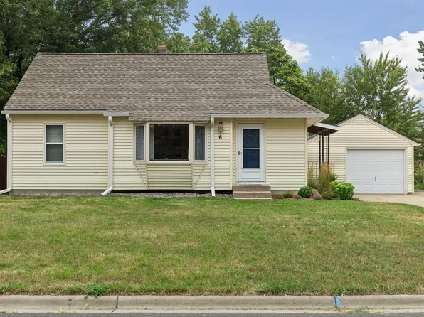 6 Pine Dr, Circle Pines, MN 55014