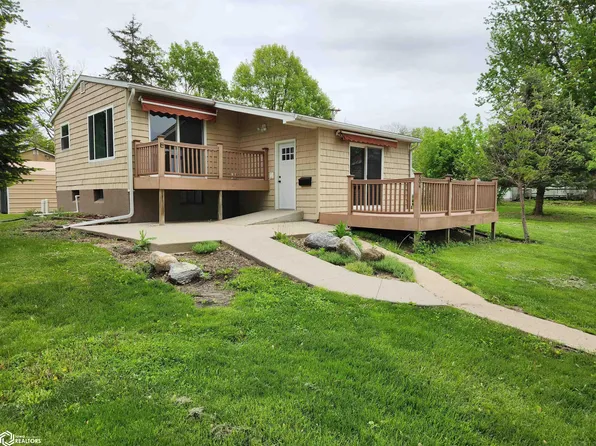 504 Harding St, Tama, IA 52339