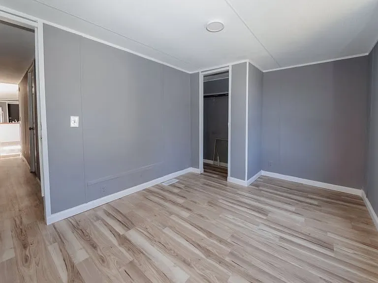 300 Randell Dr #17 — Photo 14