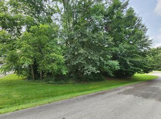 15 Walnut Ln, London, KY 40744