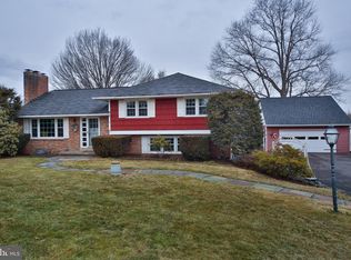 2605 County Line Rd, Telford, PA 18969
