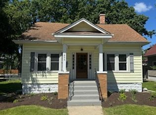 824 State St, Lemont, IL 60439