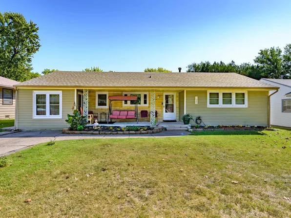 1520 Kenmar St, Wichita, KS 67208