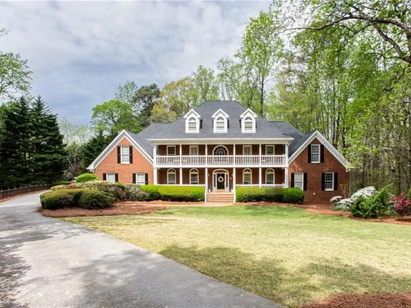 1886 Chedworth Ct, Stone Mountain, GA 30087