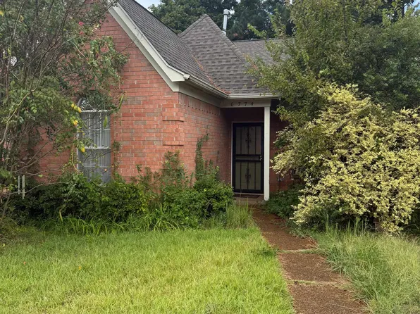 6774 Whitten Pine Dr, Memphis, TN 38134