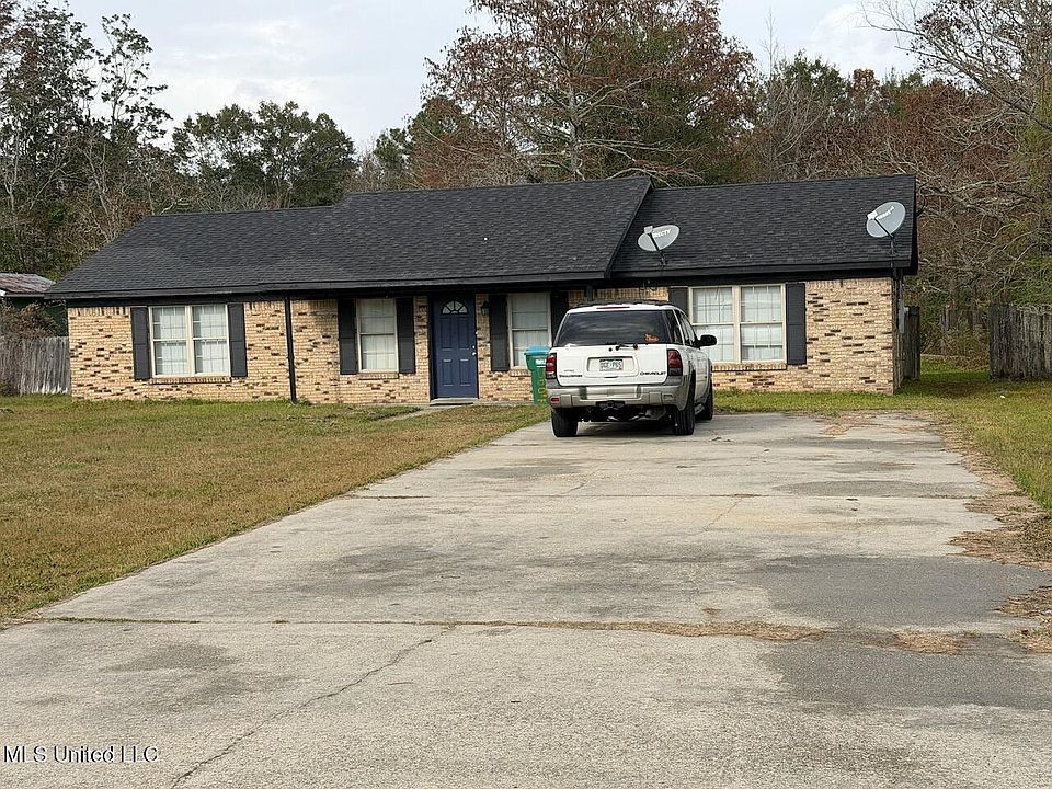 2nd image of 3604 Harrison Dr