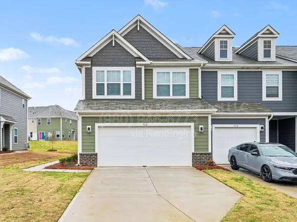 760 Kitfox Dr NW, Concord, NC 28027