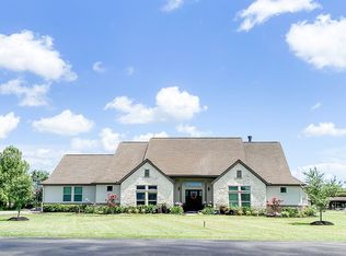 122 Lago Circle Dr N, Santa Fe, TX 77517