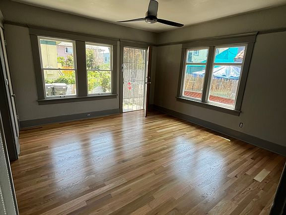2nd image of 539 Cerritos Ave APT D