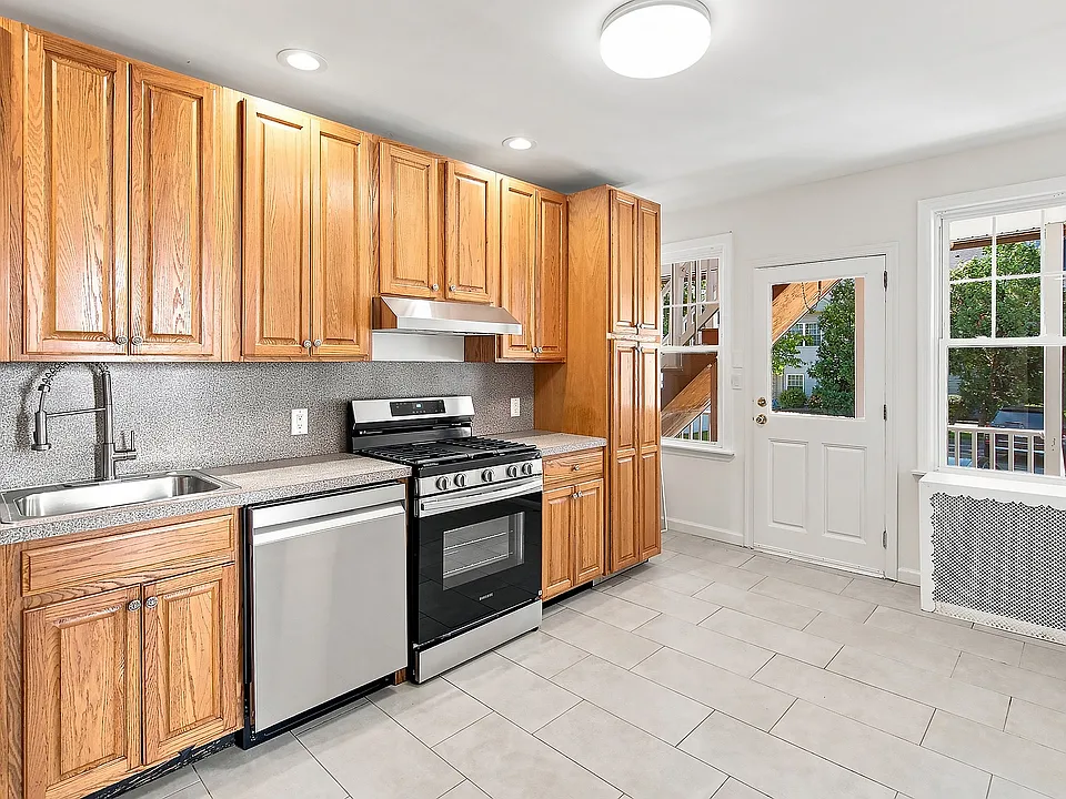 41 Central Ave #1A