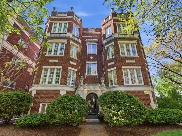 500 Sheridan Rd, Evanston, IL 60202