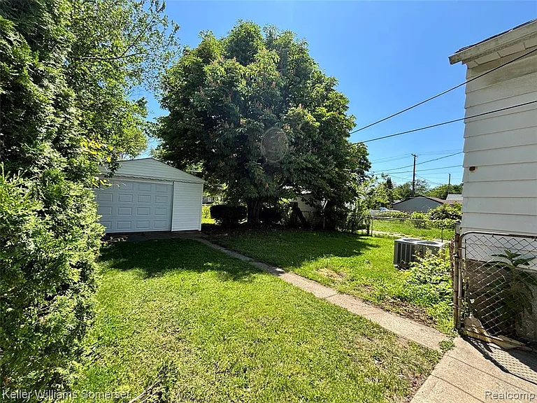 7028 Studebaker Ave — Photo 11