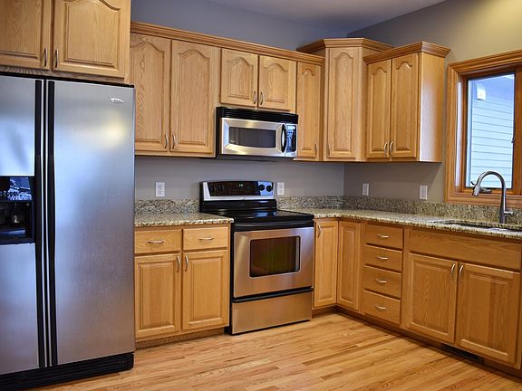 2nd image of 1735 Wood Duck Ln NE