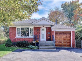 566 Drymen Cres, Mississauga, ON L5G2P1