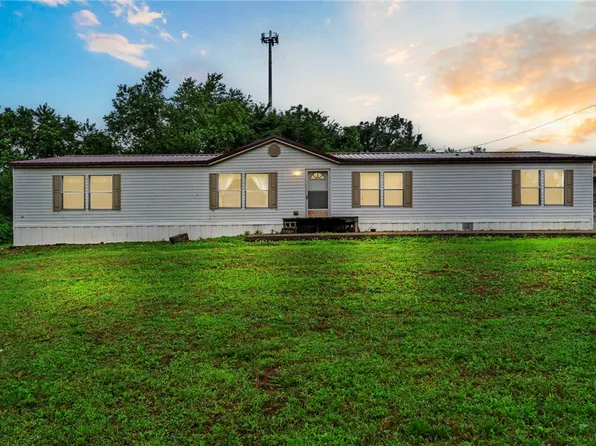 9383 Coker Rd, Gentry, AR 72734