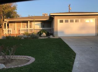 2305 Corrientes St, Bakersfield, CA 93306