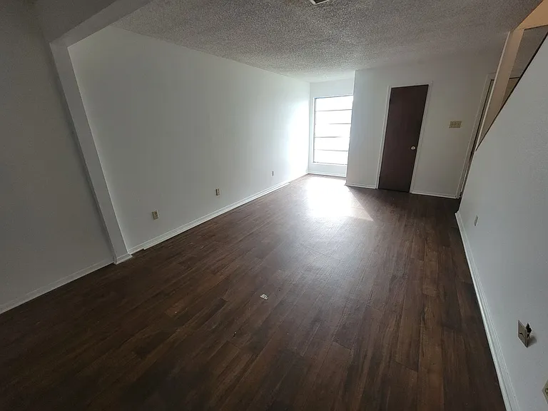 201 High Meadows Blvd #208 — Photo 5
