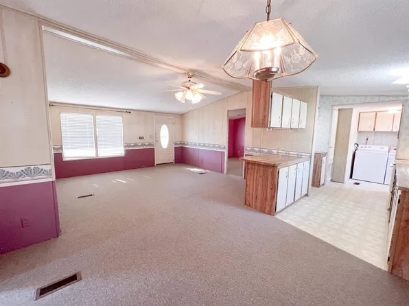 110 Cypress St, Crescent City, FL 32112