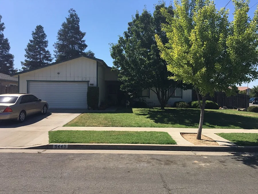 5443 N San Marcos Ave photo 1