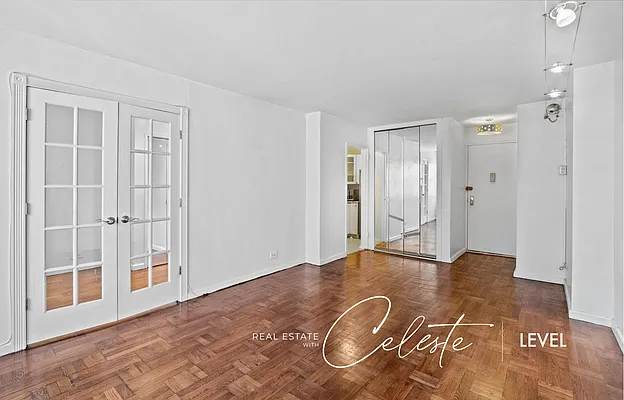 Rented by Level Group | media 10