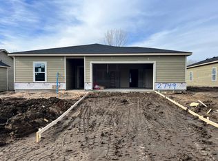 2749 S Cypress St, Wichita, KS 67210