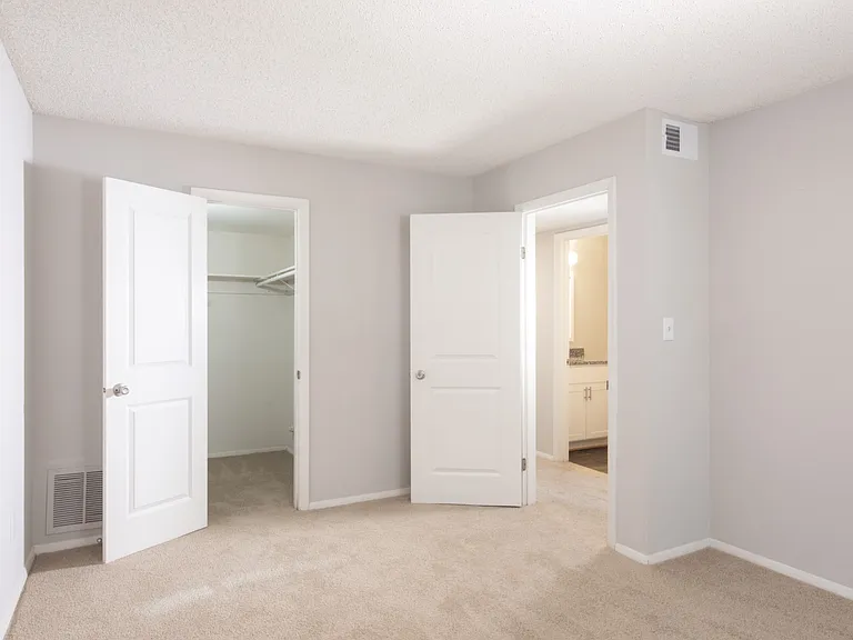 Aria Apartment Homes — Photo 3
