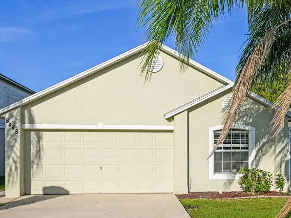8448 Oak Crossing Dr W, Jacksonville, FL 32244