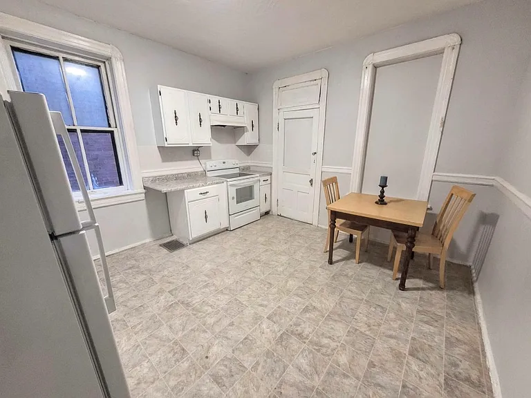 3714 Fairview Ave #1F — Photo 3