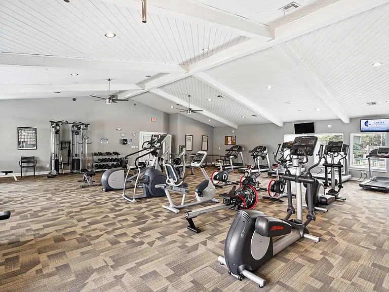 The Reserve At Barry Apartments — Photo 5