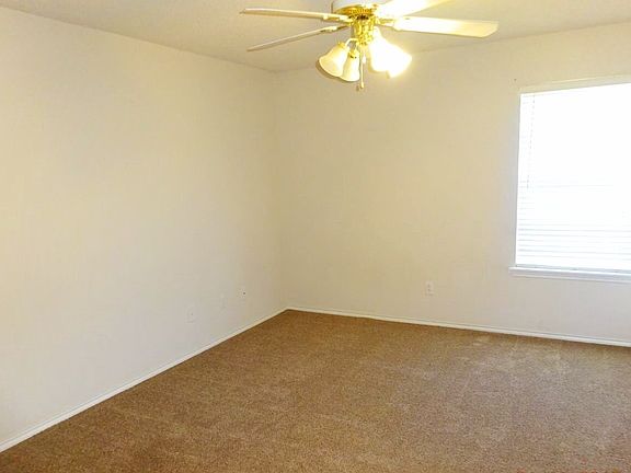 5th image of 10108 Evanston Ave Unit 2