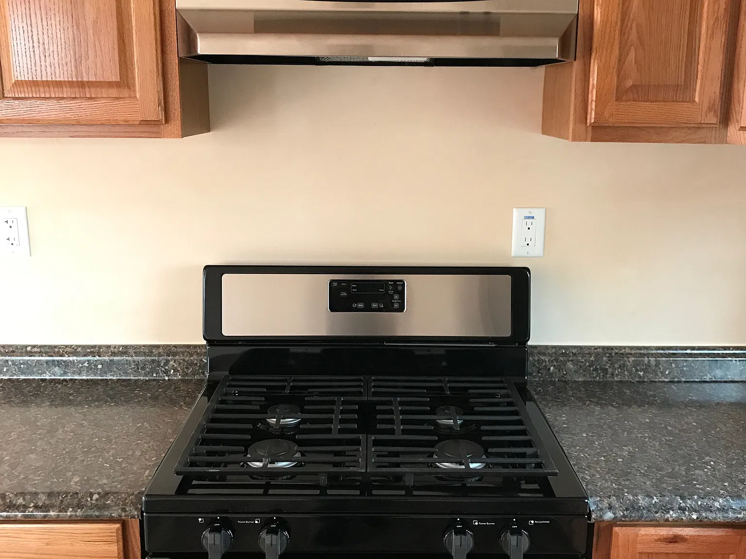 1 bed, 500 sqft, $2,250 — Photo 3