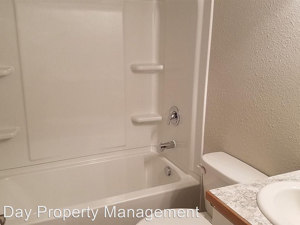 2nd image of 1693 S Federal Way APT 101