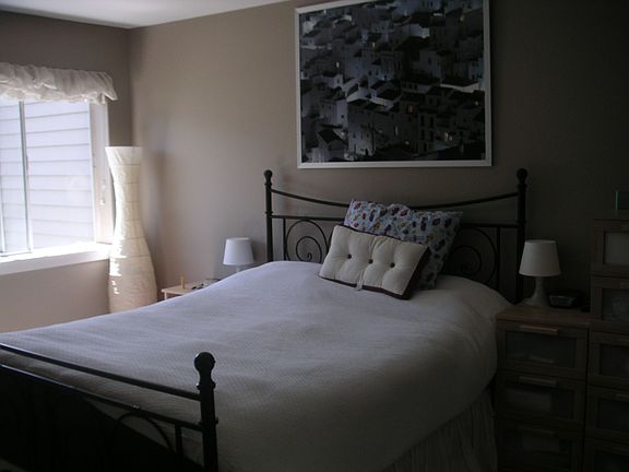 Light and spacious Master  bedroom 