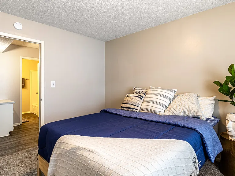 The Parks Apartments off Main — Photo 7