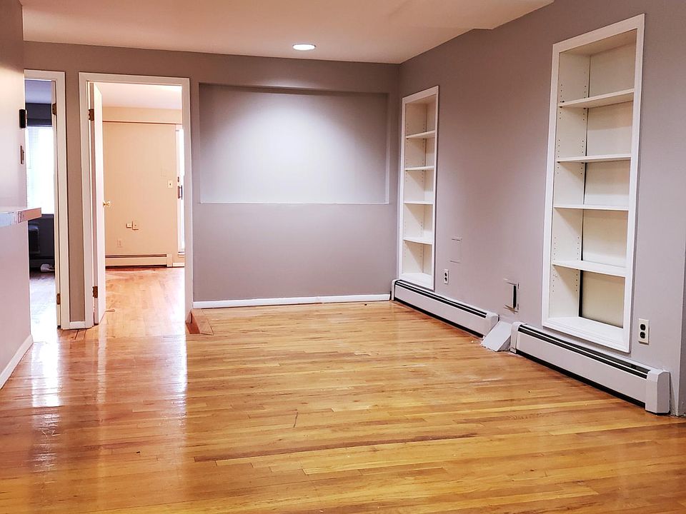 1st image of 1843 Benson Ave #1