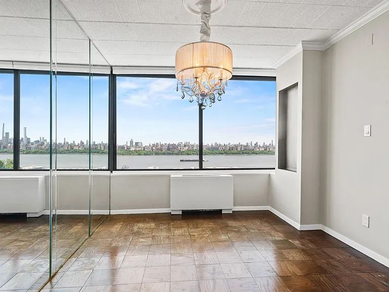9060 Palisade Ave #706 — Photo 6