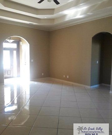 5th image of 7585 Laurel Ave