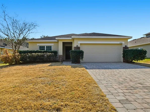 23806 Companero Dr, Sorrento, FL 32776