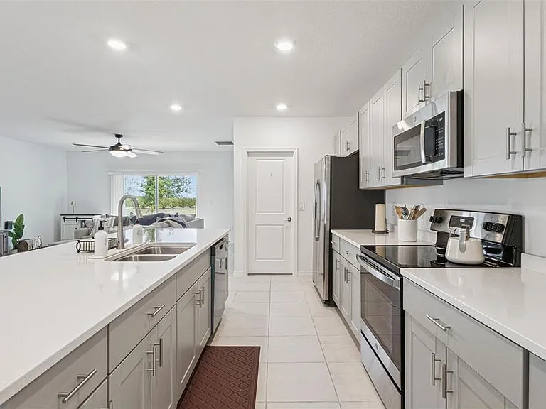 1099 Calico Pointe Cir — Photo 18