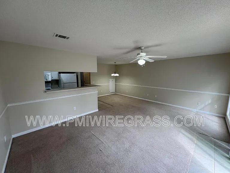 177 N Springview Dr — Photo 18